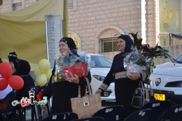 كفرقاسم- فيديو  : الافتتاح الكبير لمعرض ذوق العروس  سنين  يتحول الى مهرجان نسائي تسوقي كبير والحاجة عزية ترحب بالجميع